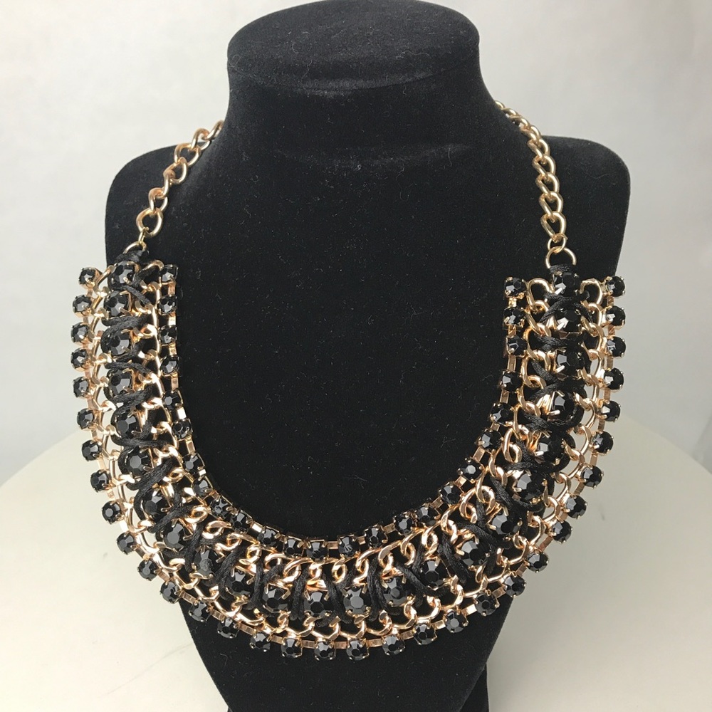 Black Stones Fashion Bib Necklace